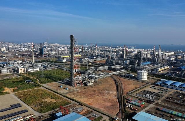 巴斯夫（fū）一季報超預（yù）期，宣布聚氨酯等再度提價，國內化工股怎麽走？