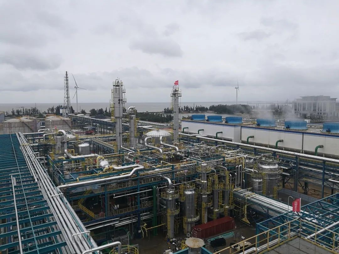 海南華盛24萬噸/年雙（shuāng）酚A裝置一次投料開車成功（gōng）